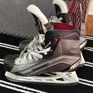 Bauer Vapor Hockey Skates size 5.5